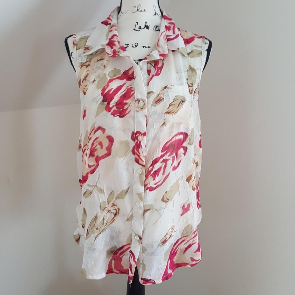 ZENANA sleeveless blouse